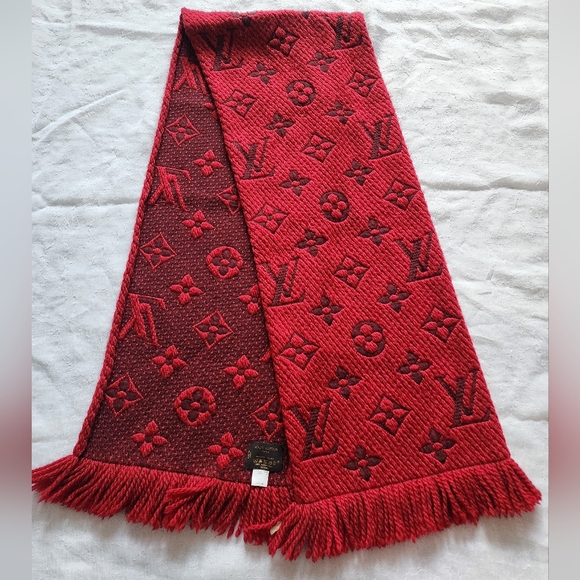 Auth Louis Vuitton Logomania Monogram Wool/Silk Fringe Shawl Scarf
